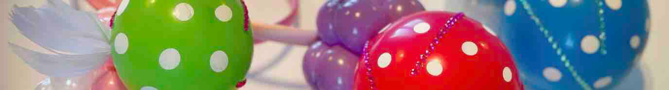 Monsieur Fred en sculpture sur ballons pour des animations interactives dans les hauts-de-france et normandie